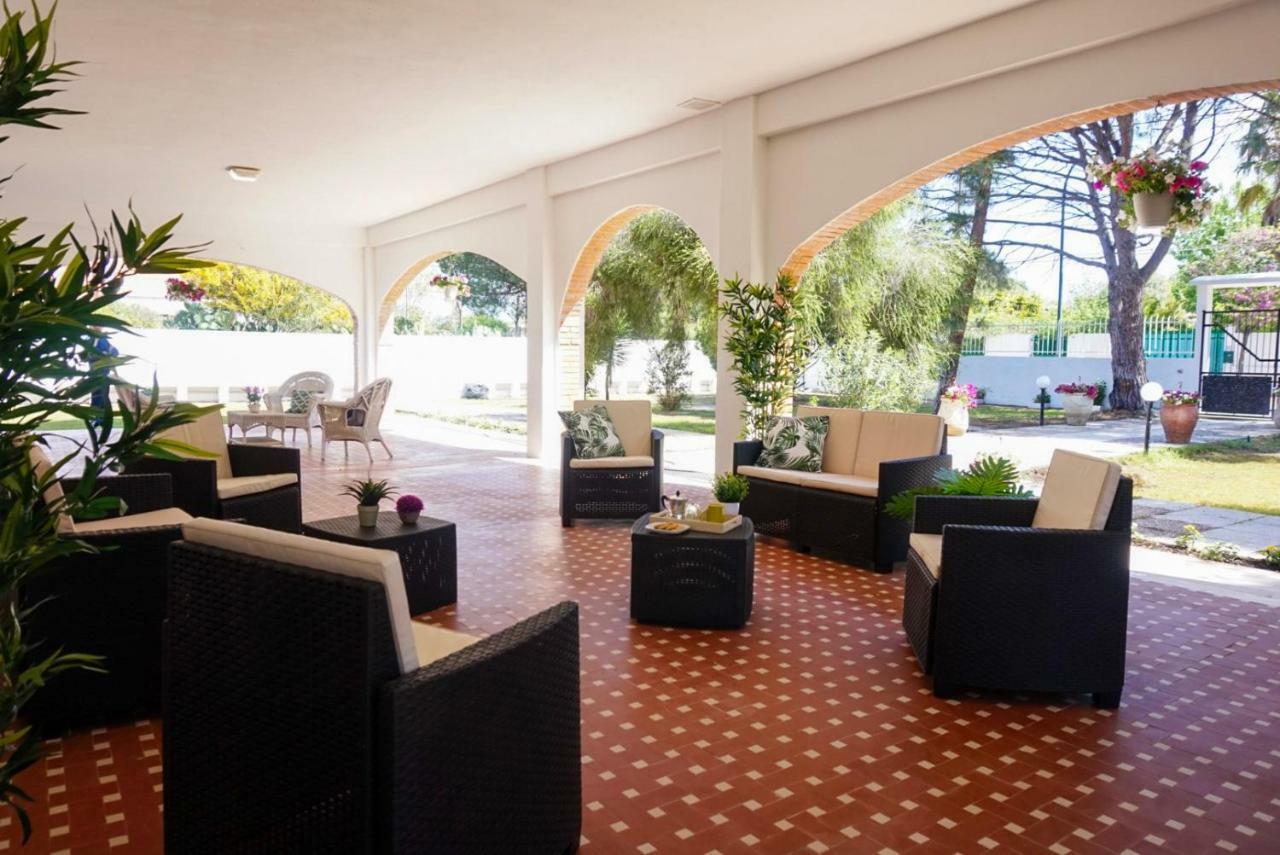 Villa Aurelia - Seafront Apartment With Terrace Quartu SantʼElena Eksteriør bilde